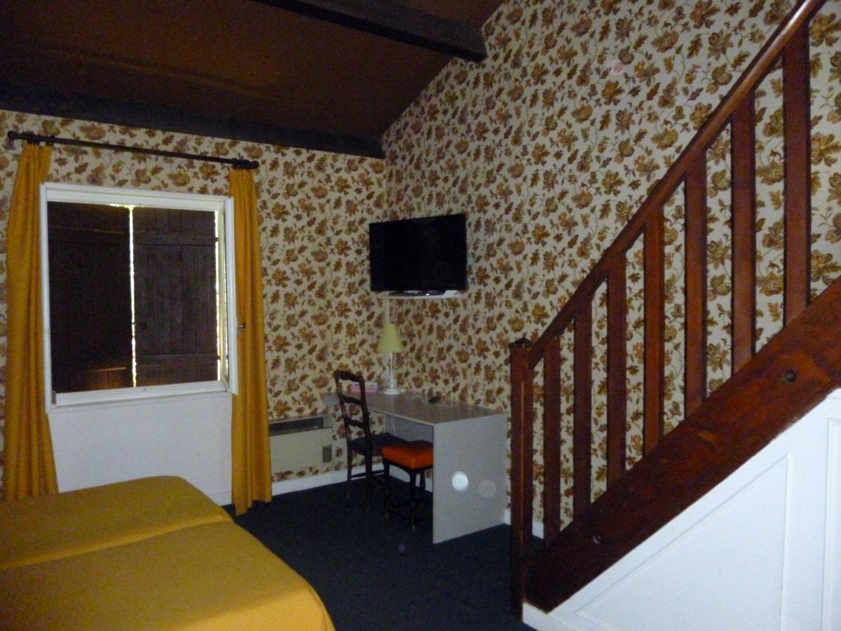 Hotel Restaurant Du Moulin De Barette Blavozy Eksteriør billede